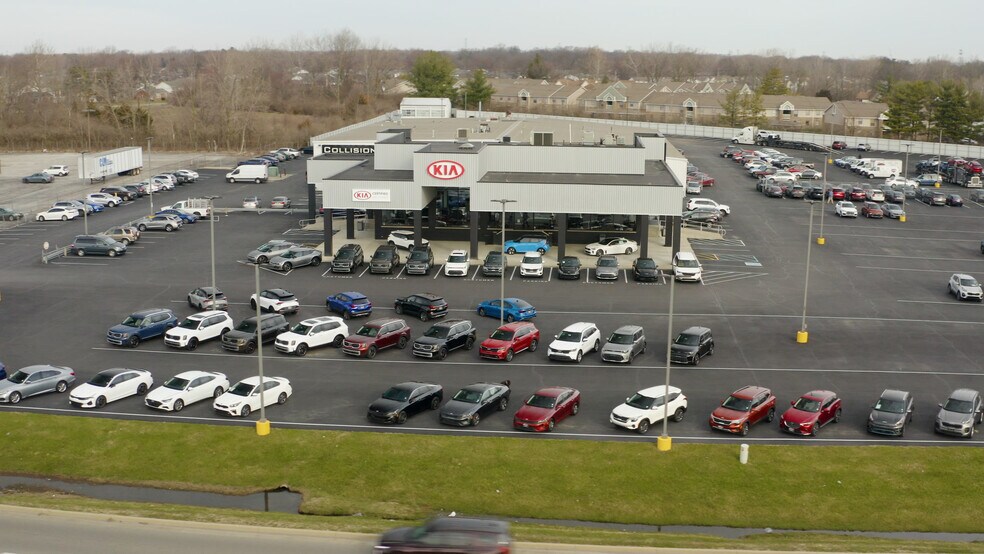 More Photos Of 5336 W Pike Plaza Rd, Indianapolis Auto Dealership For Sale