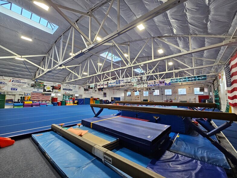 More Photos Of 815 N 1st Ave, Great Falls Auto Dealership For Lease