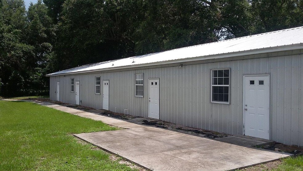 More Photos Of 1401 SW Martin Luther King Jr St, Arcadia General Retail For Lease