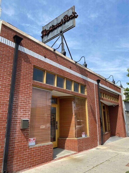 More Photos Of 5009-5011 York Blvd, Los Angeles Storefront For Sale