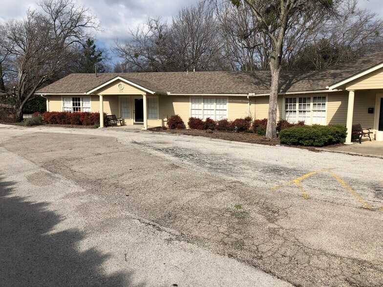 More Photos Of 7605 Virginia Pkwy, McKinney Office For Sale