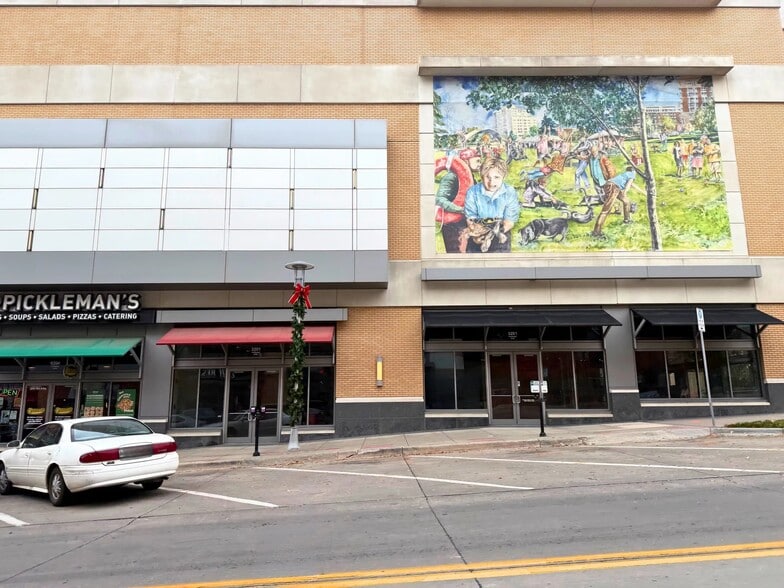 More Photos Of 3201 Farnam St, Omaha General Retail For Lease
