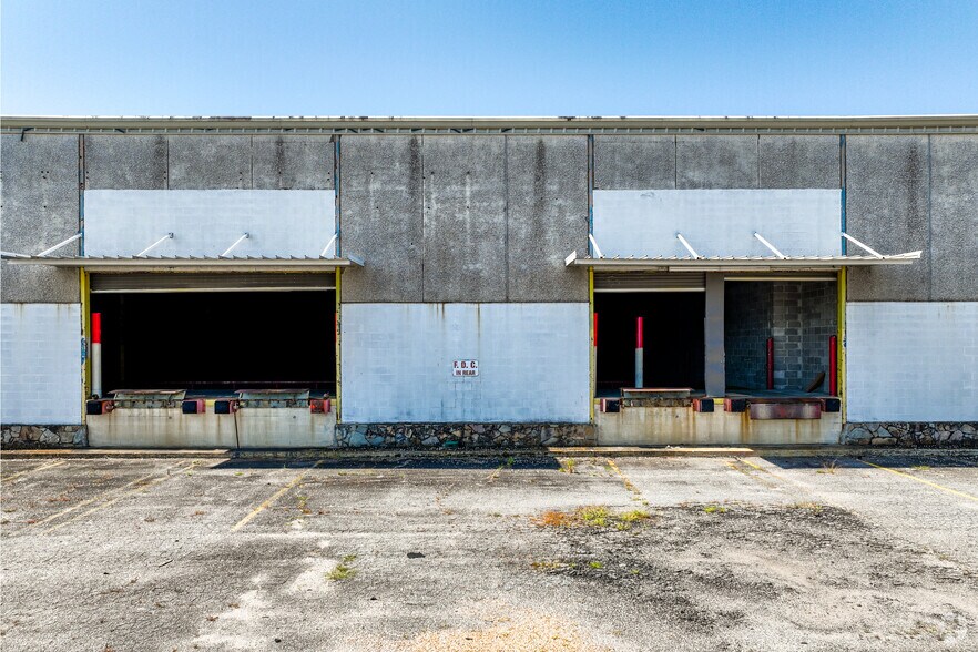 More Photos Of 1420 W Broad Ave, Albany Warehouse For Sale