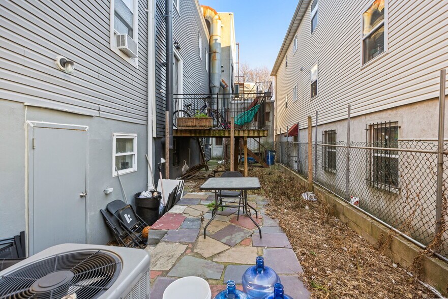More Photos Of 135-137 Griffith St, Jersey City Storefront Retail Residential For Sale