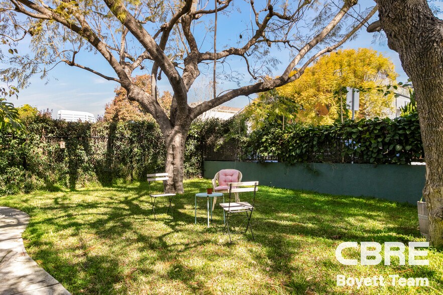 More Photos Of 1453 Centinela Ave, Santa Monica Apartments For Sale