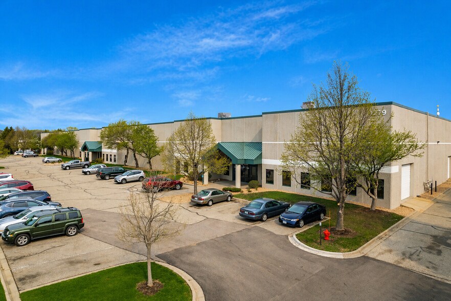 Primary Photo Of 1279 Trapp Rd, Eagan Warehouse For Lease
