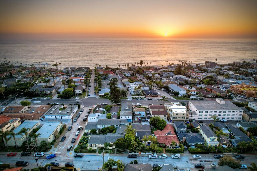 More Photos Of 428-438 Rosemont St, La Jolla Apartments For Sale