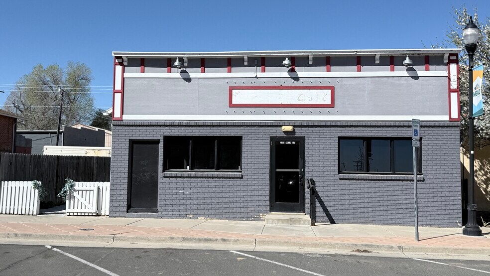 Primary Photo Of 237 4th Street, Mead Restaurant For Sale