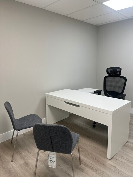 More Photos Of 7925 NW 12th St, Doral Unknown For Lease