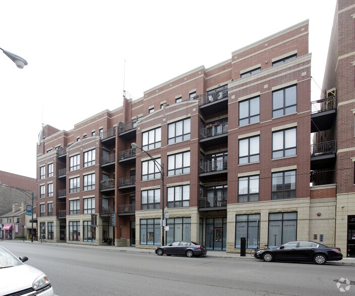 2706 N Halsted St, Chicago, IL 60614 Retail For Lease