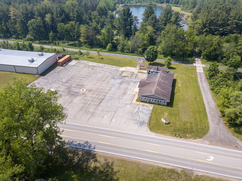 More Photos Of 201 W Saginaw Rd, Sanford Freestanding For Sale