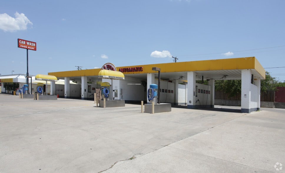 More Photos Of 6424 Denton Hwy, Watauga Carwash For Sale