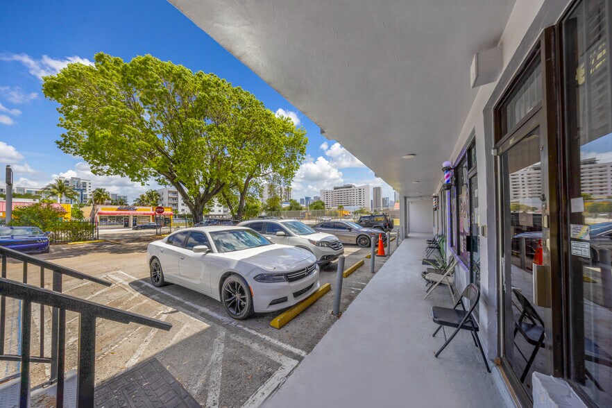 More Photos Of 752-776 W Flagler St, Miami Storefront Retail Office For Lease