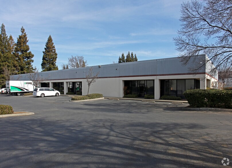 More Photos Of 11431 Sunrise Gold Cir, Rancho Cordova Warehouse For Lease