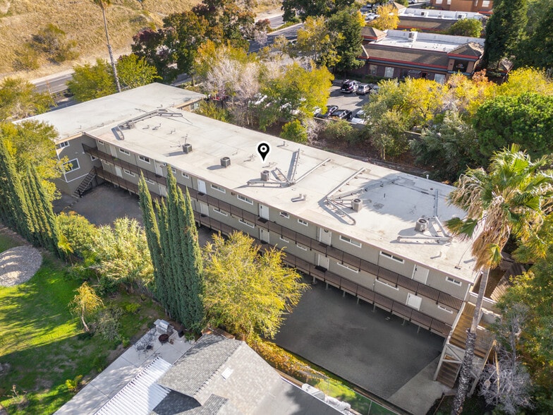 More Photos Of 3126 Lone Tree Way, Antioch Apartments For Sale