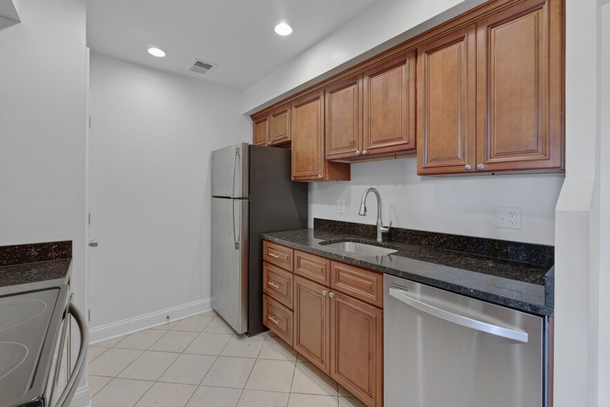 More Photos Of 125 Turtle Creek Rd, Charlottesville Apartments For Sale