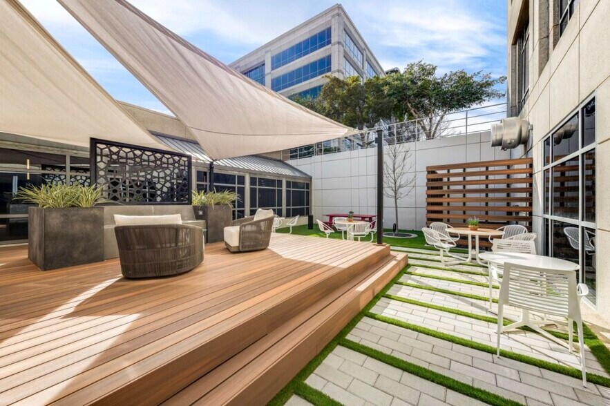 More Photos Of 6363 N State Highway 161, Irving Office For Lease