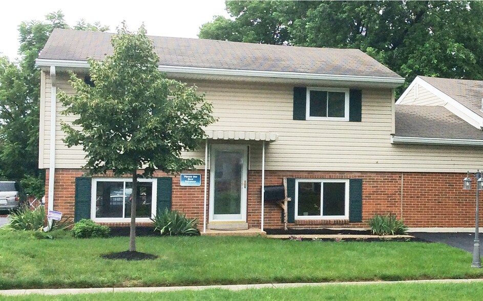 More Photos Of 3017 Sudbury Dr, Dayton Office For Sale