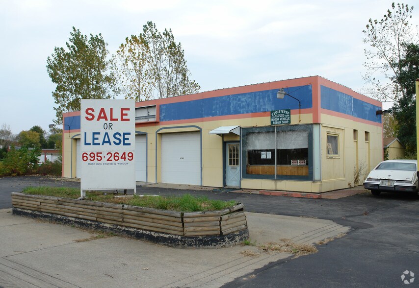 More Photos Of 6200 Thompson Rd, Syracuse Service Station For Lease