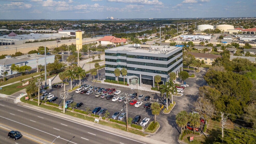 More Photos Of 2503 Del Prado Blvd S, Cape Coral Medical For Lease
