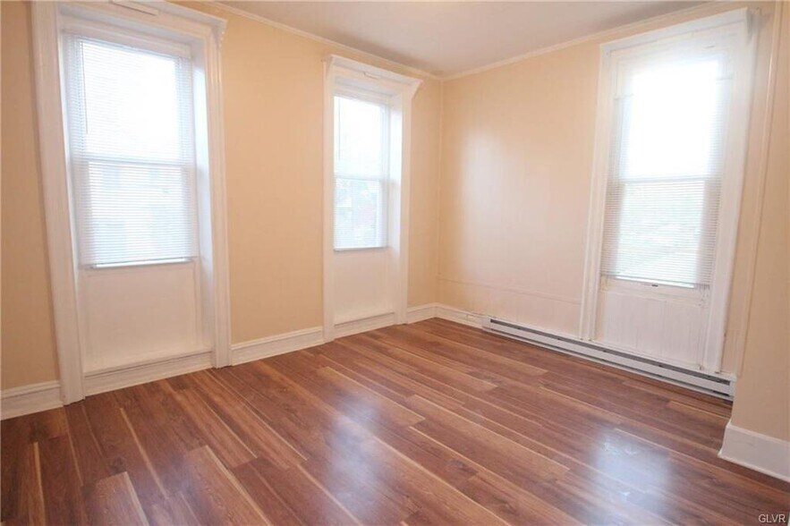 More Photos Of 441 W Turner St, Allentown Multifamily For Sale