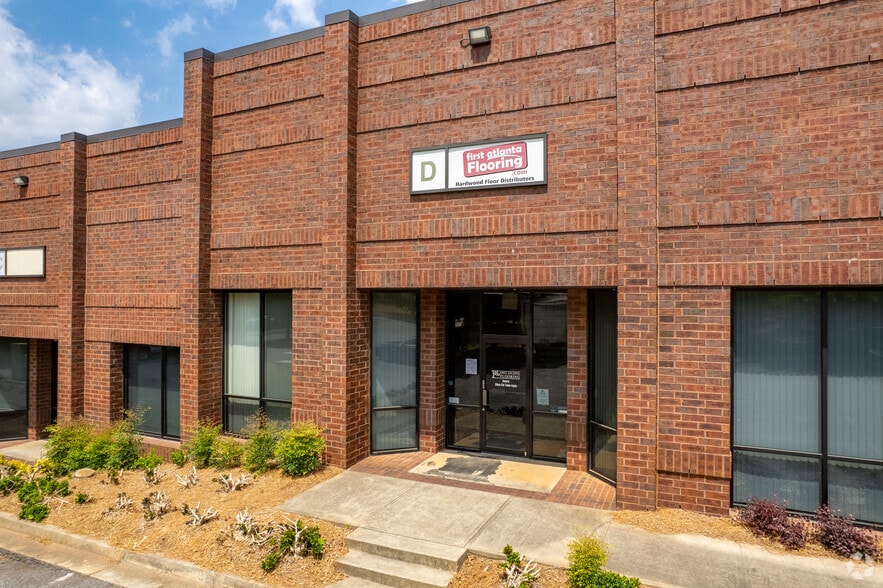 More Photos Of 450 Satellite Blvd NE, Suwanee Unknown For Lease