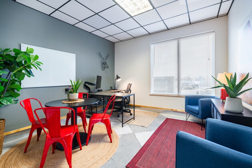 More Photos Of 6401 W Eldorado Pky, McKinney Coworking Space