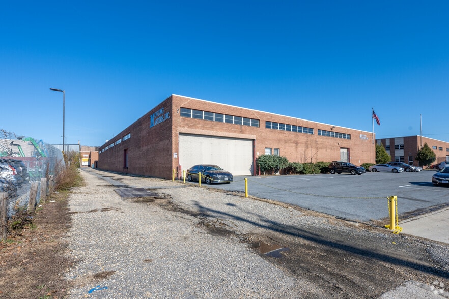 More Photos Of 4900 Frolich Ln, Hyattsville Warehouse For Lease
