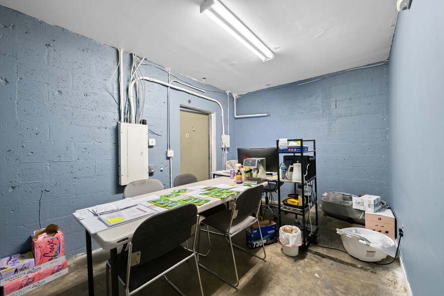 More Photos Of 724-732 NW 8th Ave ave, Fort Lauderdale Industrial For Sale