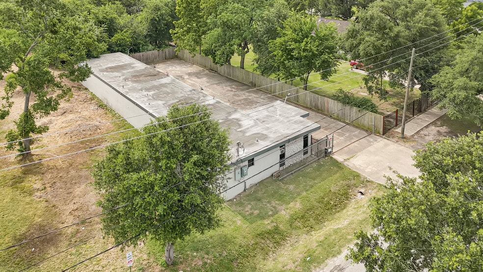 More Photos Of 3714 Dabney St, Houston Apartments For Sale