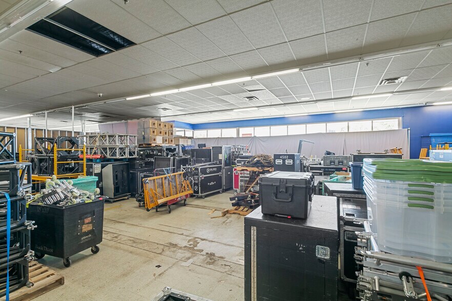 More Photos Of 7750 S Orange Blossom Trl, Orlando Storefront For Sale