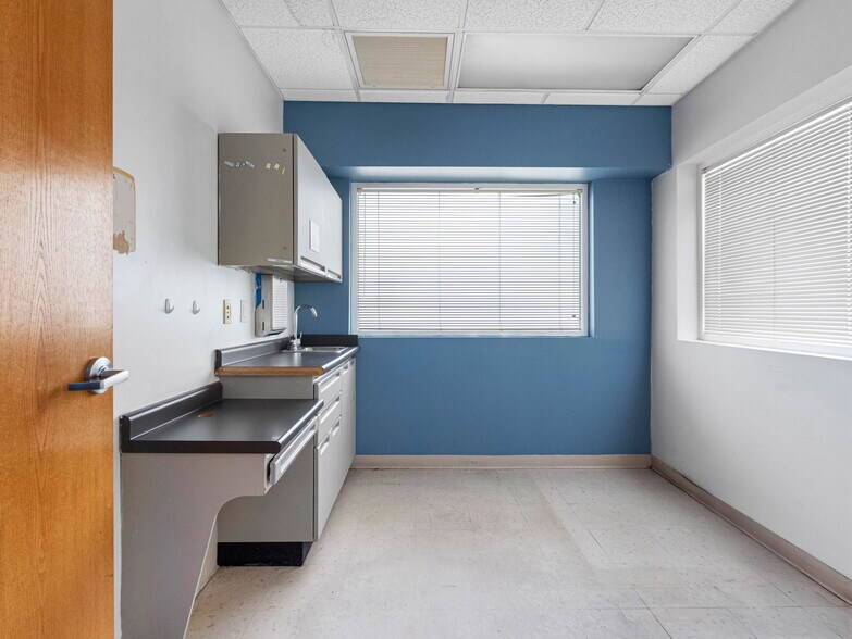 More Photos Of , Tampa Office For Sale