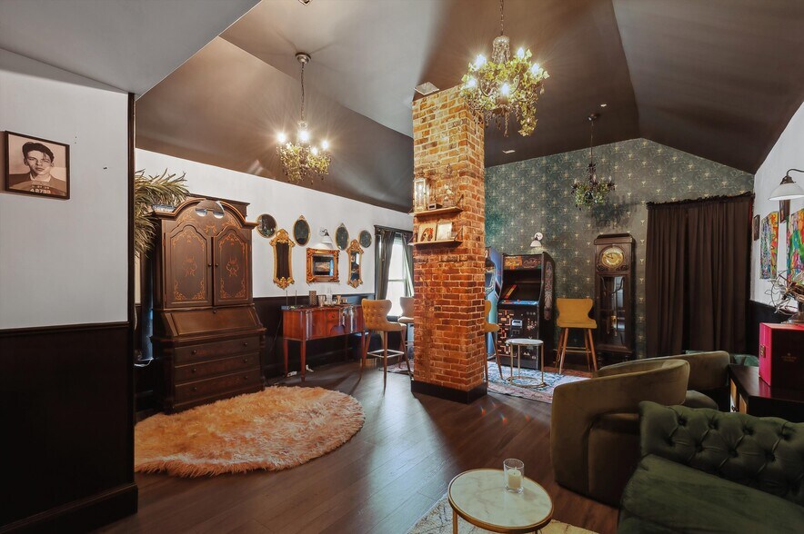 More Photos Of 15 Prospect St, Southampton General Retail For Sale