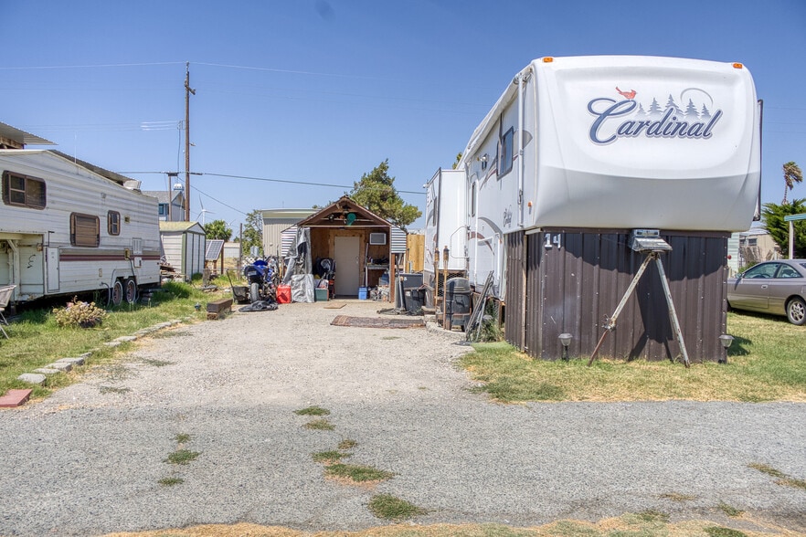 More Photos Of 4222 Lelia Dr, Rio Vista Manufactured Housing Mobile Home Park For Sale