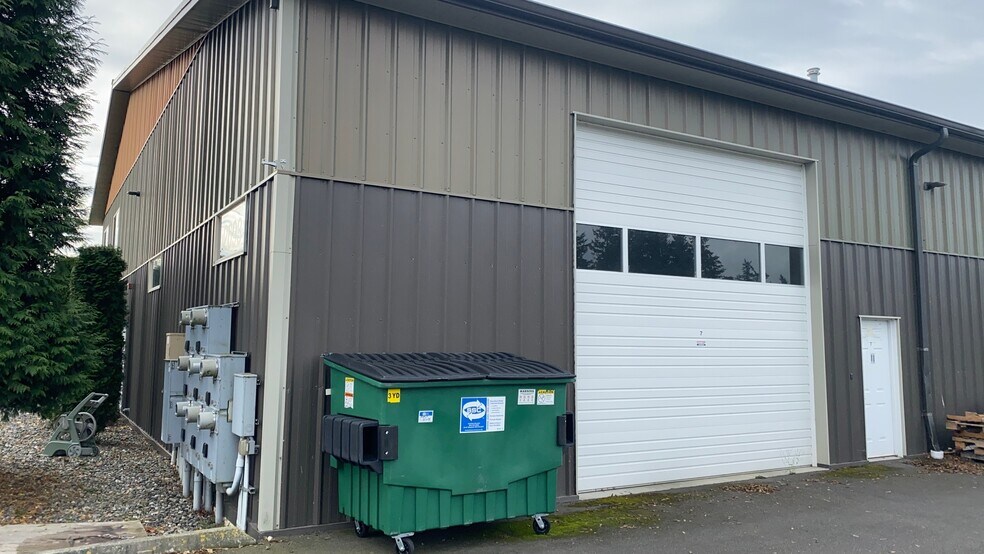 More Photos Of 2693 Delta Ring Rd, Ferndale Warehouse For Lease