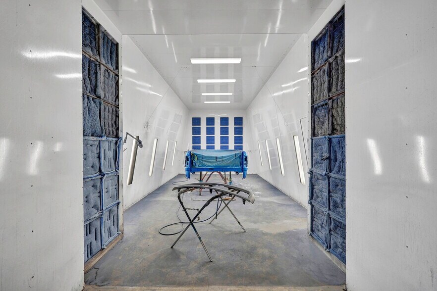 More Photos Of 5220 Maple Ln, Cuba Auto Repair For Sale