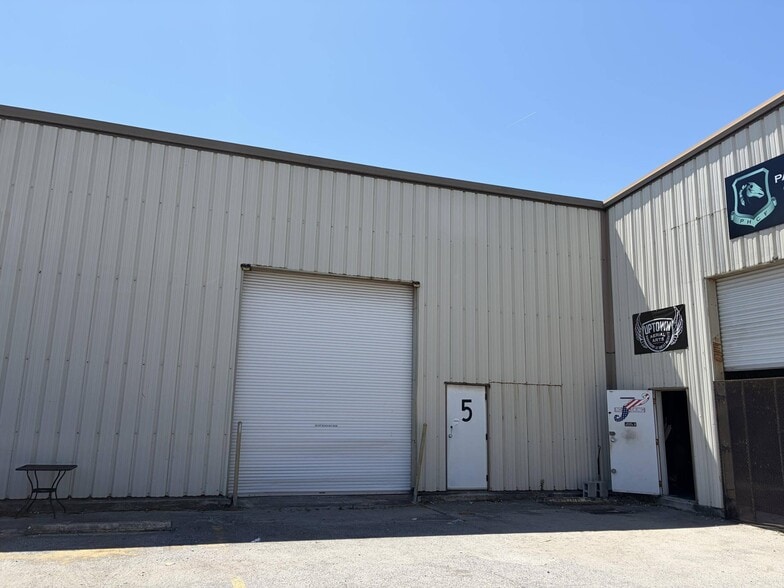 Primary Photo Of 62 Brigade St, Charleston Warehouse For Lease