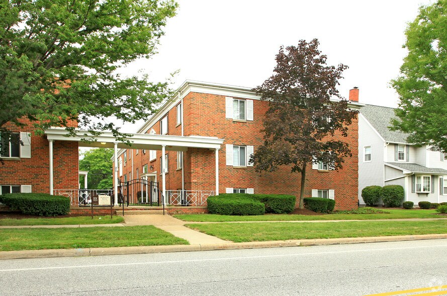 More Photos Of 375-381 Front St, Berea Apartments For Sale