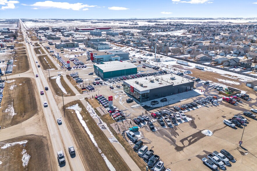 More Photos Of 2202 50 Av, Lloydminster Auto Dealership For Sale