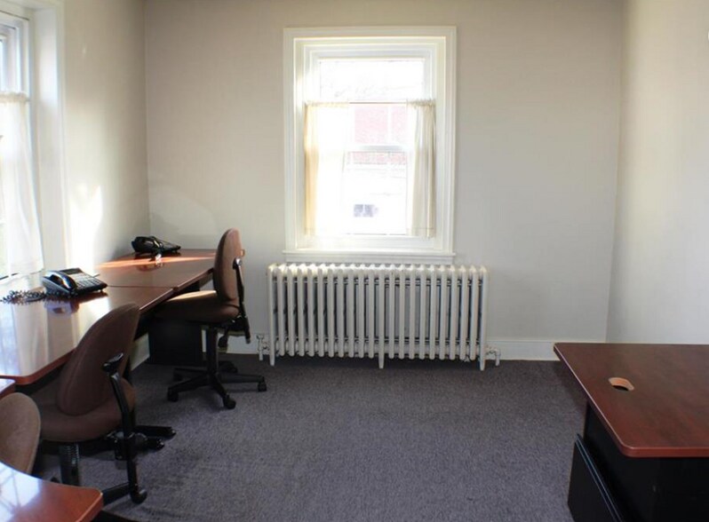 More Photos Of 129 Main, Coopersburg Office Residential For Sale