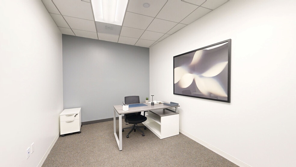 More Photos Of 12544 High Bluff Dr, San Diego Coworking Space