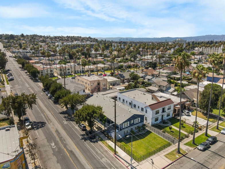 More Photos Of 3101 W 48th St, Los Angeles Apartments For Sale