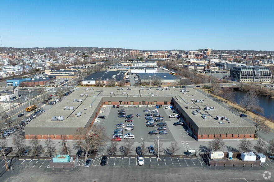 More Photos Of 300 Commercial St, Malden Light Manufacturing For Lease