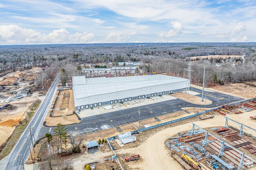 More Photos Of 41 Randolph Rd, Howell Warehouse For Lease