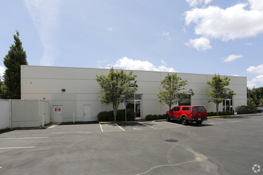 More Photos Of 16995 NW Cornell Rd, Beaverton Unknown For Lease