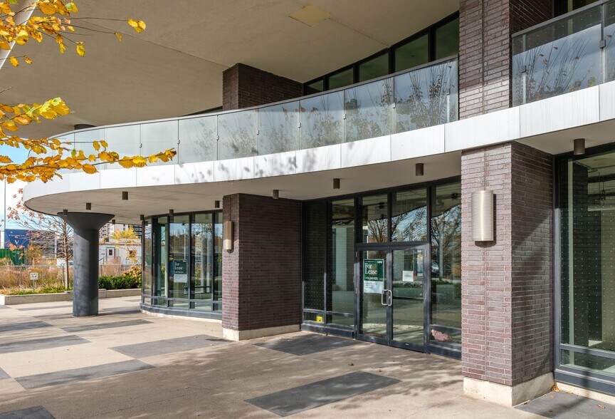 More Photos Of 6 Gibbs Rd, Toronto Apartments For Lease