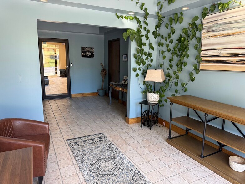 More Photos Of 43 Newburgh Rd, Hackettstown Office For Lease