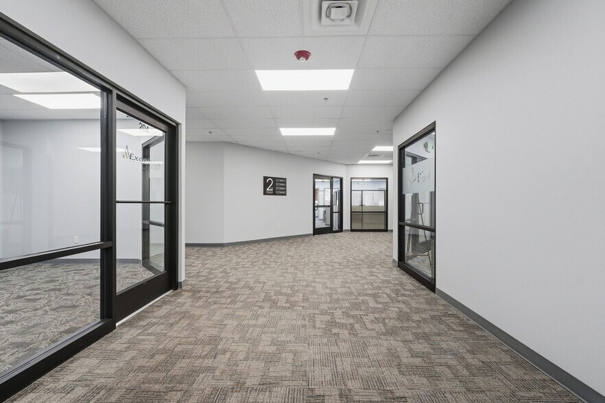 More Photos Of 2920 George Washington Way, Richland Office For Sale