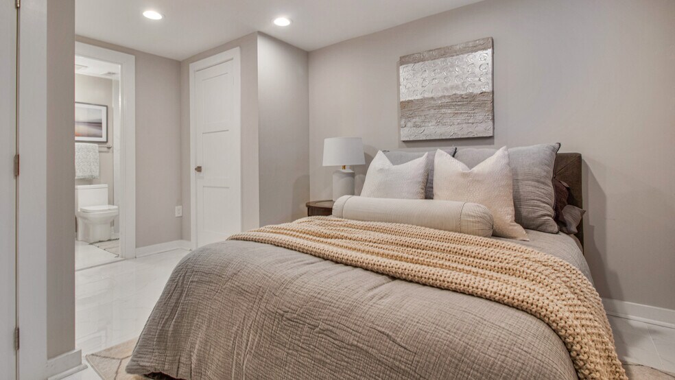More Photos Of 1414-1416 Pennsylvania Ave SE, Washington Apartments For Sale