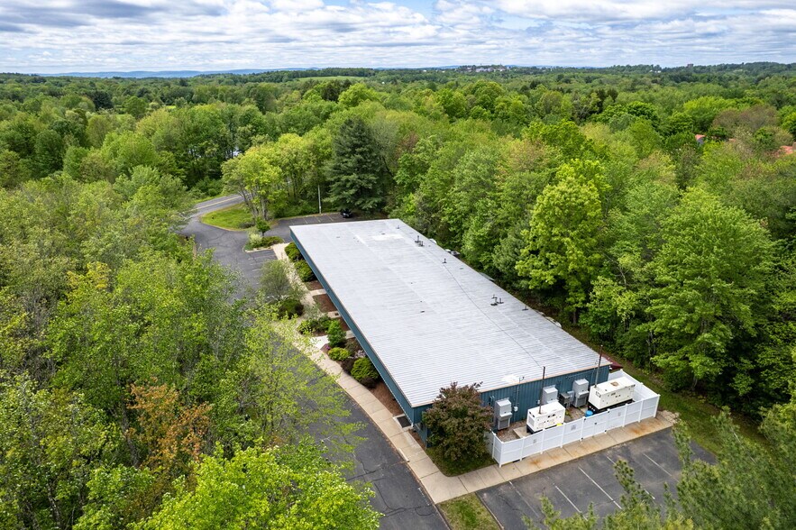 More Photos Of 160 Old Farm Rd, Amherst Office For Sale